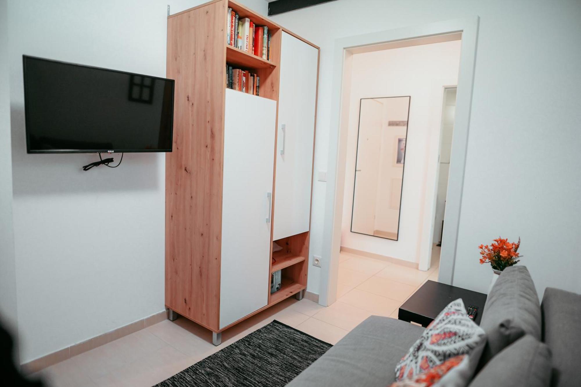 Danube Island Apartment 3 Wina Bagian luar foto